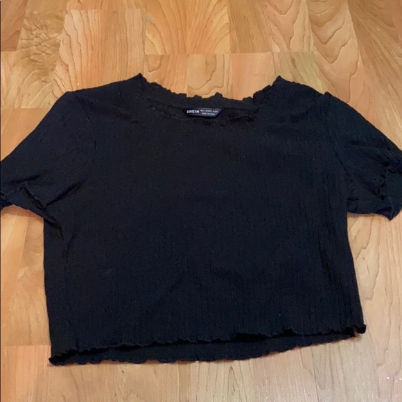 SHEIN Tops - Black cropped tee